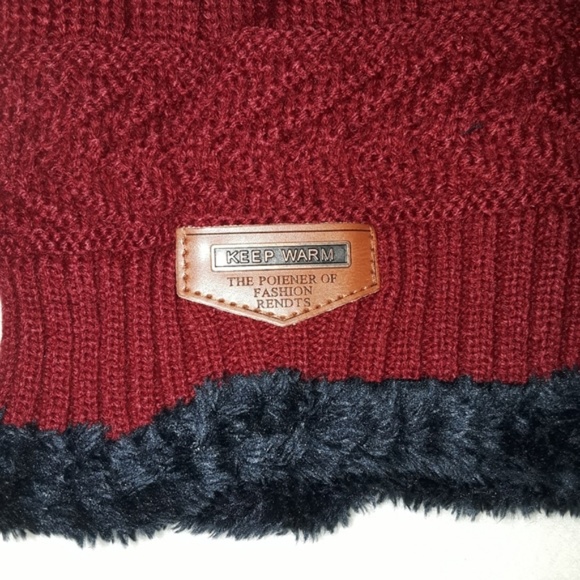 Matching Beanie & Scarf Set Burgundy Red & Blue - Picture 4 of 6